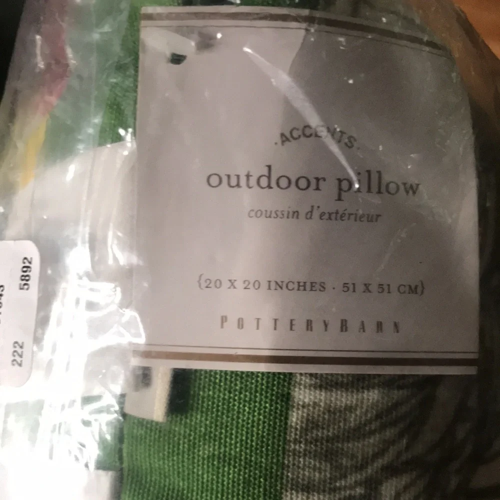 Pottery Barn Alaina Bird Large 20x20 Indoor/Outdoor Pillow with Florals … - Picture 15 of 15